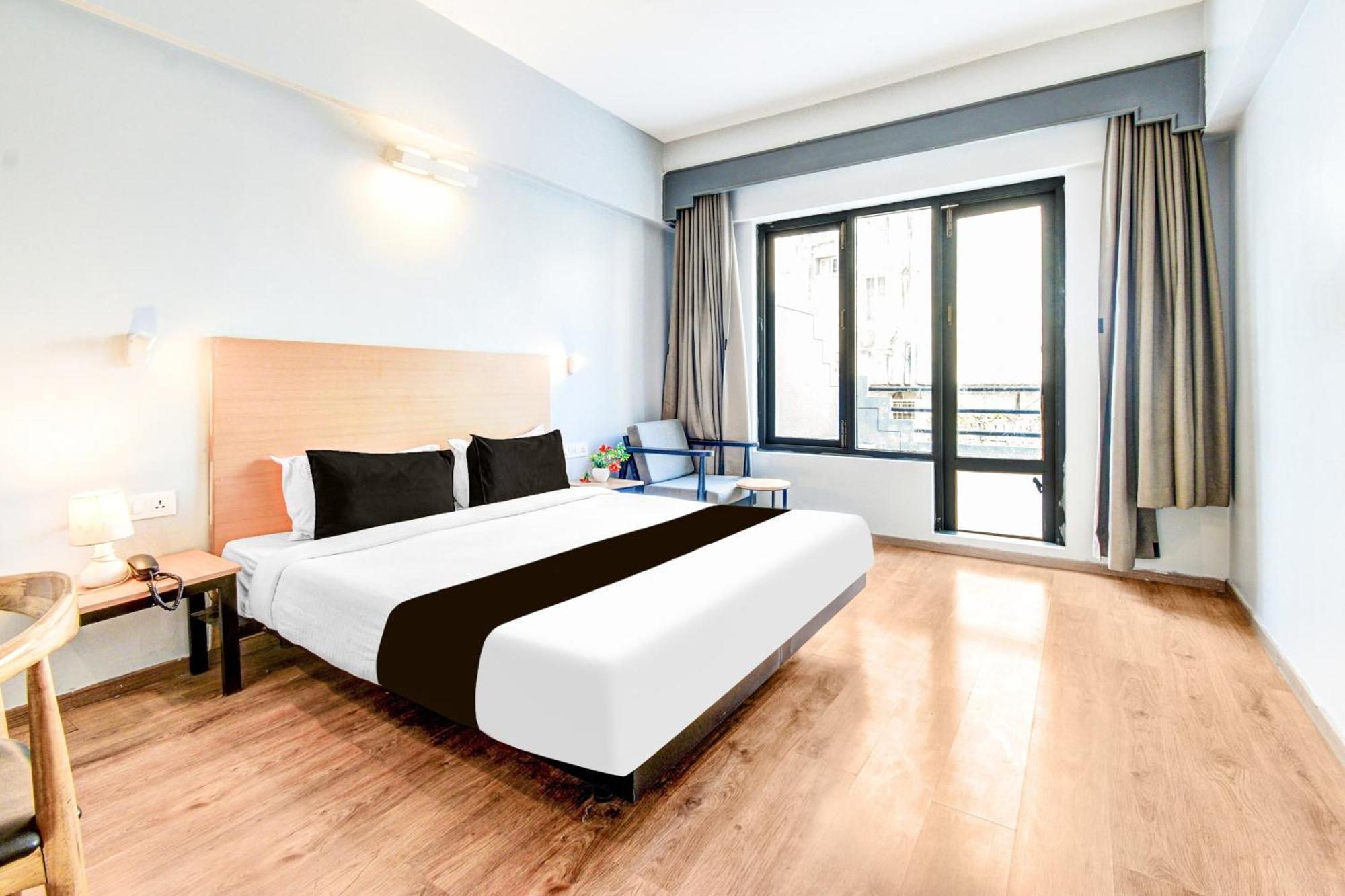 Hotel Super Townhouse Lakdikapul à Haïdarabad Extérieur photo
