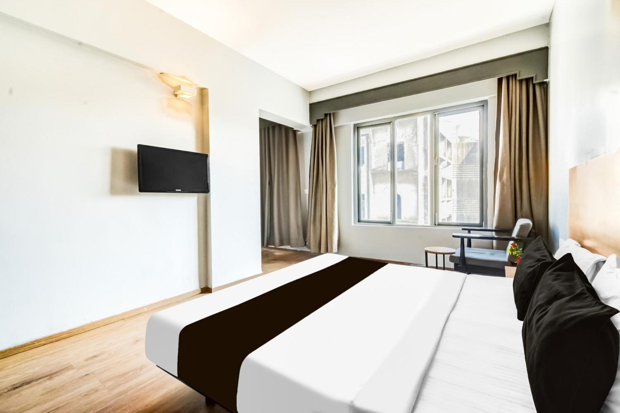 Hotel Super Townhouse Lakdikapul à Haïdarabad Extérieur photo