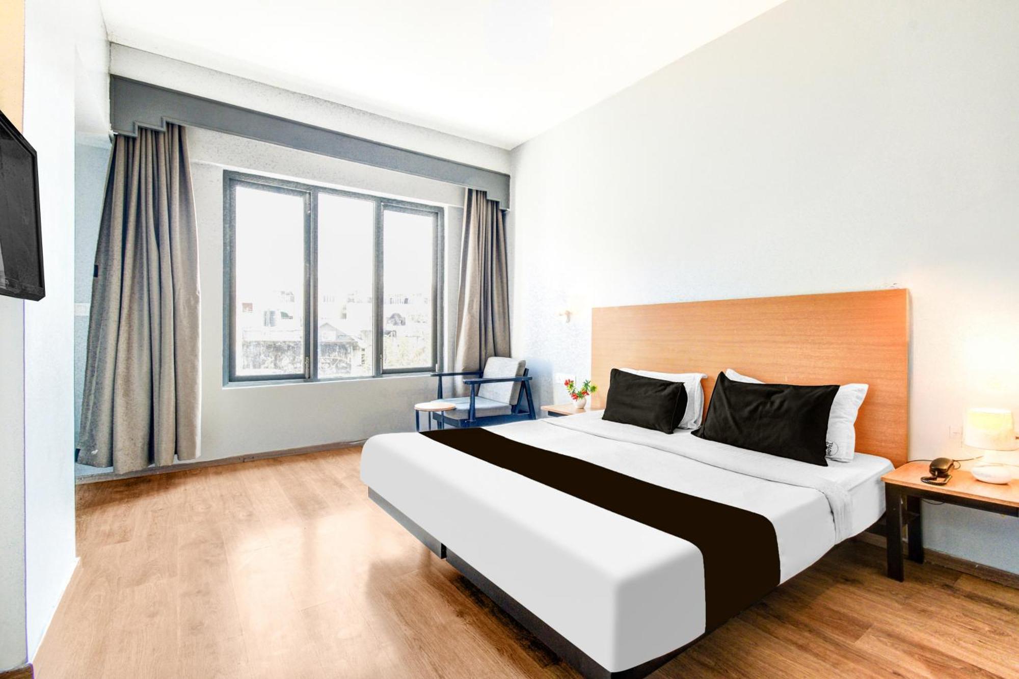 Hotel Super Townhouse Lakdikapul à Haïdarabad Extérieur photo